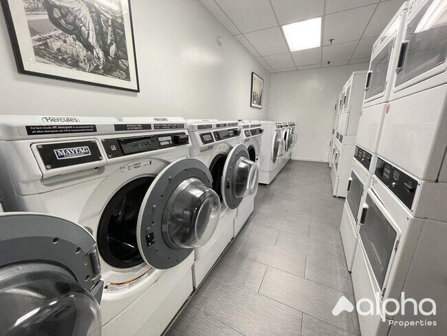 Building Photo - 2 bedroom in New York NY 10029