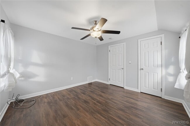 Building Photo - 151 Conant Dr