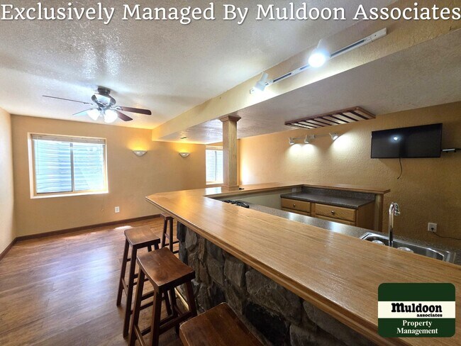Building Photo - 5920 Kittery Dr