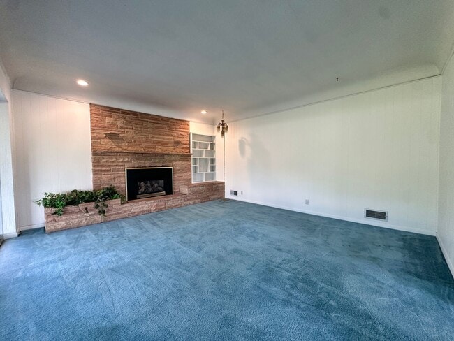 Building Photo - 3276 W 4000 N