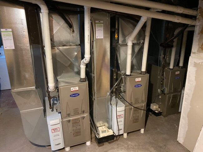 Building Photo - 310 N Ingersoll St