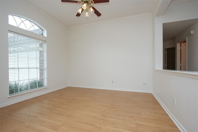 Building Photo - 9822 Therrell Dr