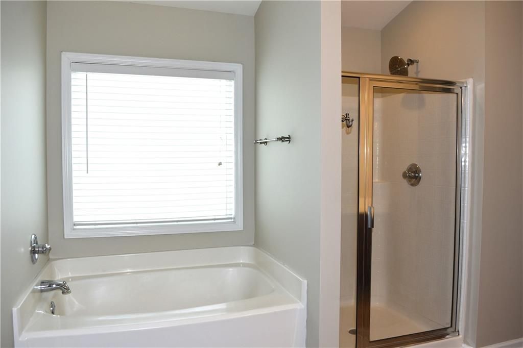 Building Photo - 3327 Edenridge Ct
