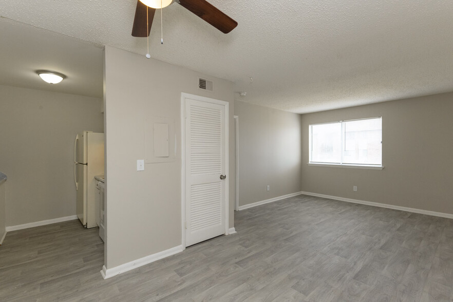 Living Room - Oak Meadows