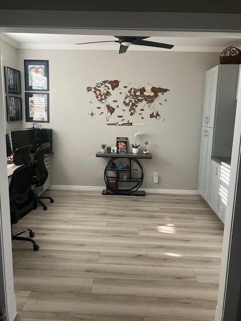 Building Photo - 814 W Santa Gertrudis Trail