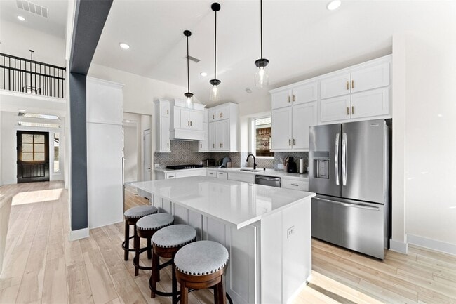 Building Photo - 1360 Chisos Wy