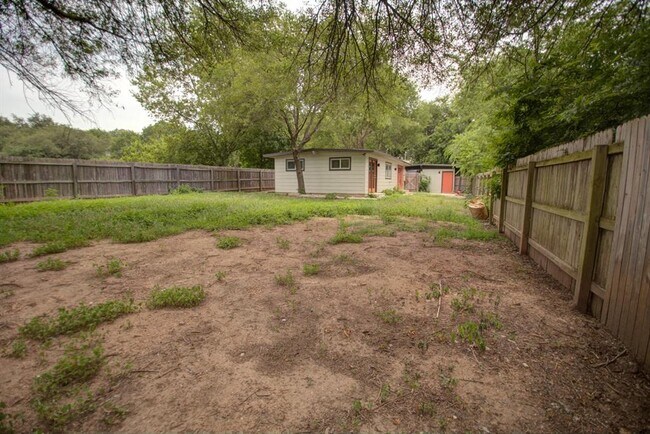 Building Photo - 1608 Boyd Ln