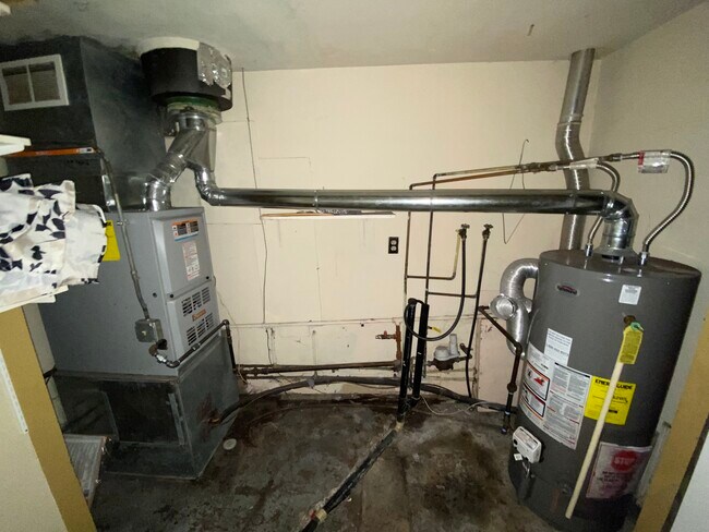 Building Photo - 1110 Roosevelt St