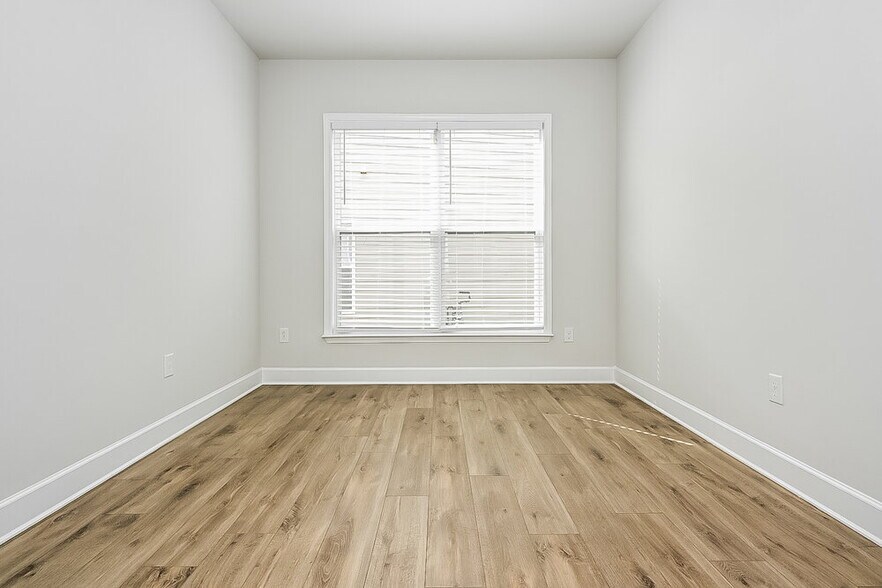 Building Photo - 217 Nuttall Dr