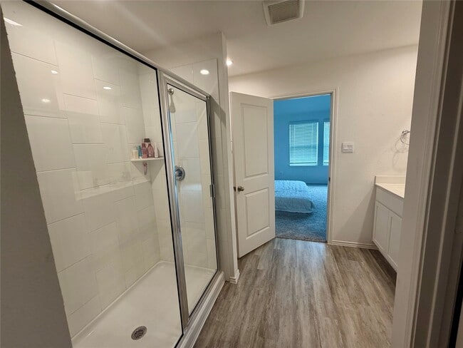 Building Photo - 31119 Brightwell Bnd