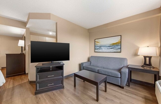 Building Photo - Furnished Studio-Fort Lauderdale - Cypress Creek - NW 6th Way