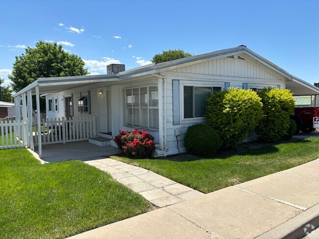 Building Photo - 9872 S Evening Moon Way