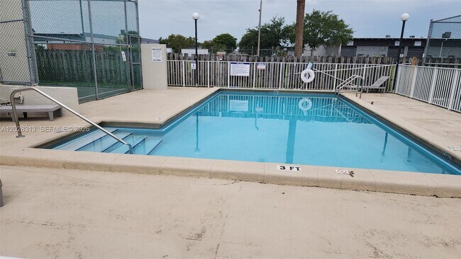 Building Photo - 4540 SW 68th Ct Cir