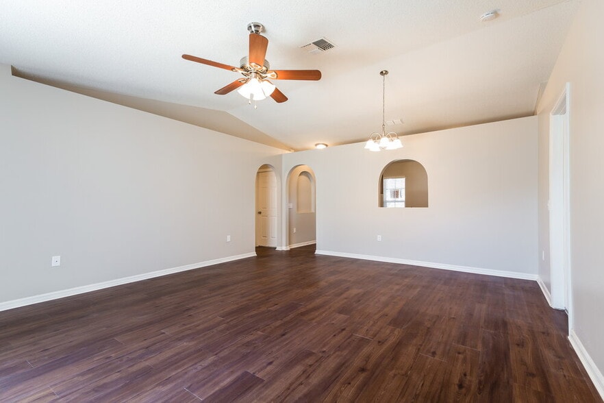 Building Photo - 2956 Tikimber Way