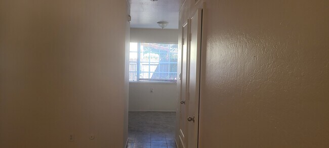 Kitchen - 8090 Greenridge Dr