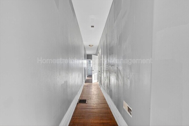 Building Photo - 2100 Adelaide Ave