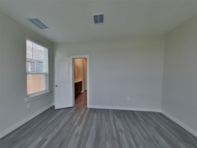 Building Photo - 1557 Mexican Heather Dr