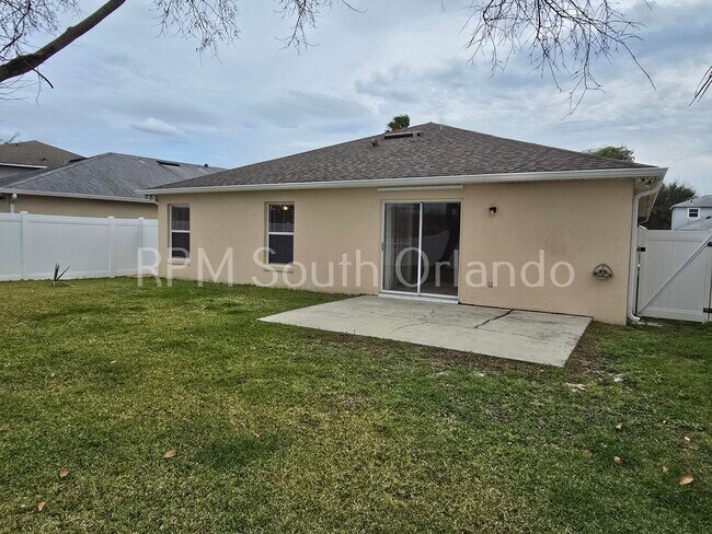 Building Photo - Southchase