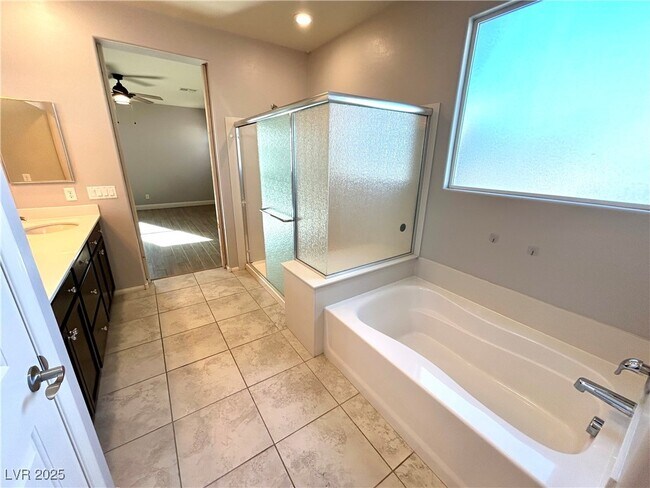 Building Photo - 2927 Ventana Ridge Ave