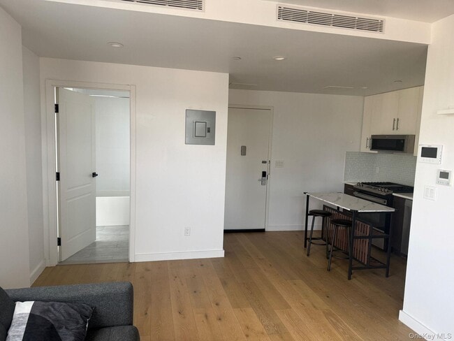 Building Photo - 97-29 64th Rd