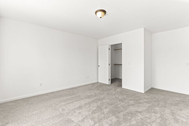 Building Photo - 3745-3749 SE 127th Place