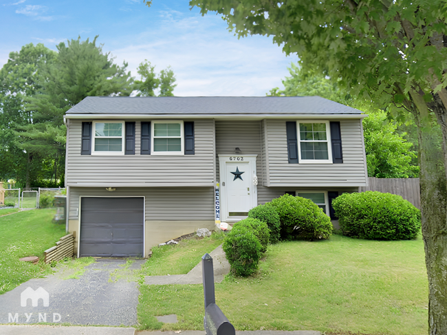 Building Photo - 6702 Deepwood Ct