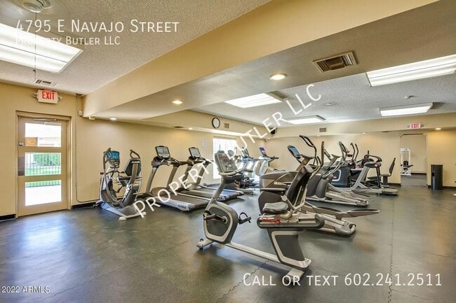 Building Photo - 4795 E Navajo St