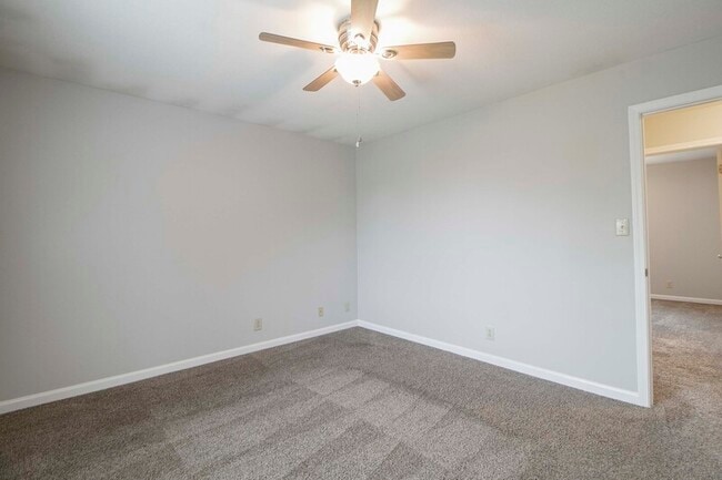 Building Photo - 363 Peabody Dr