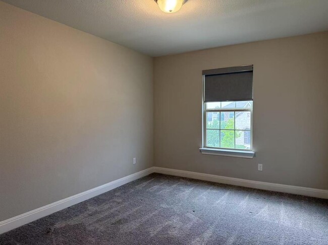 Building Photo - 16103 Windroot St