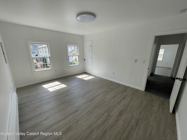Building Photo - 19 Broadhead St