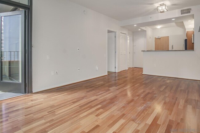 Building Photo - 350 Eleventh Ave