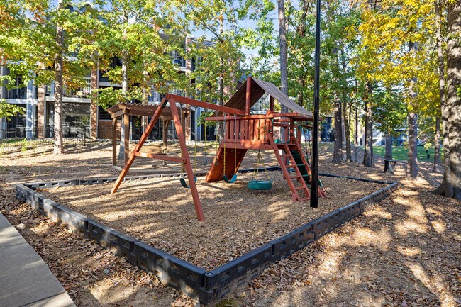 Building Photo - 812 Preston Grove Ave