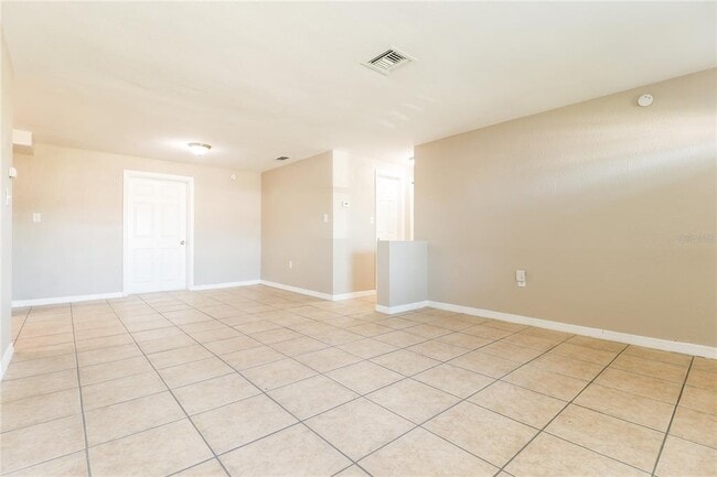 Building Photo - 1103 Chelsea Ln