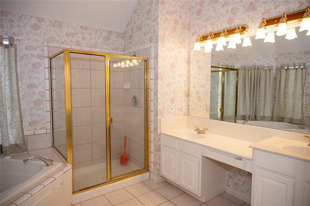 Building Photo - 8416 Mesa Verde Dr