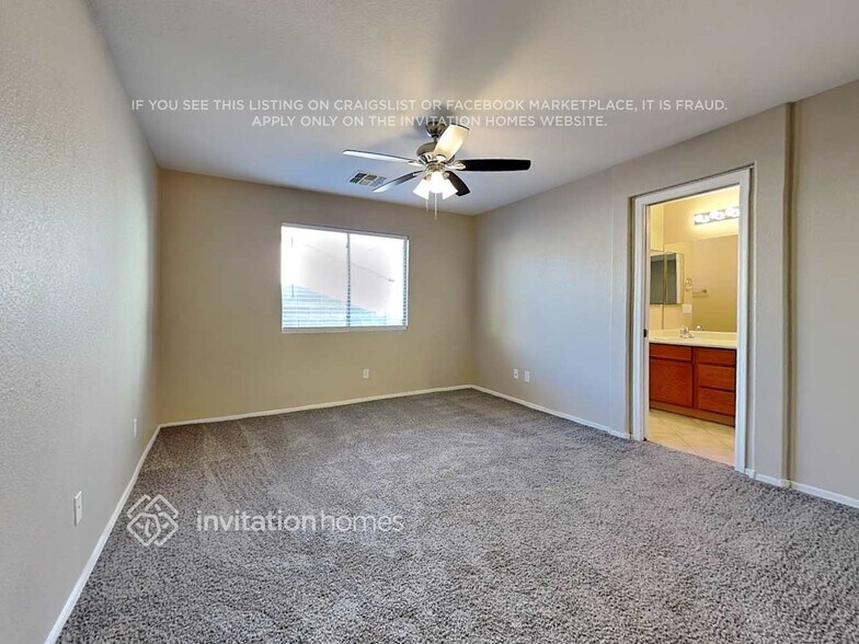 Building Photo - 834 E Impreria St