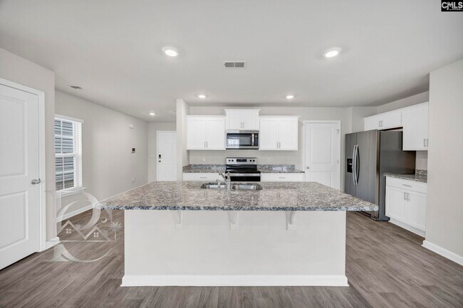 Building Photo - 2015 Elmridge Rd