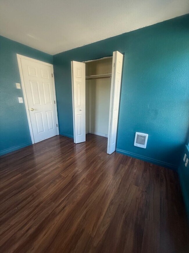 Building Photo - Beautiful West Eugene Home