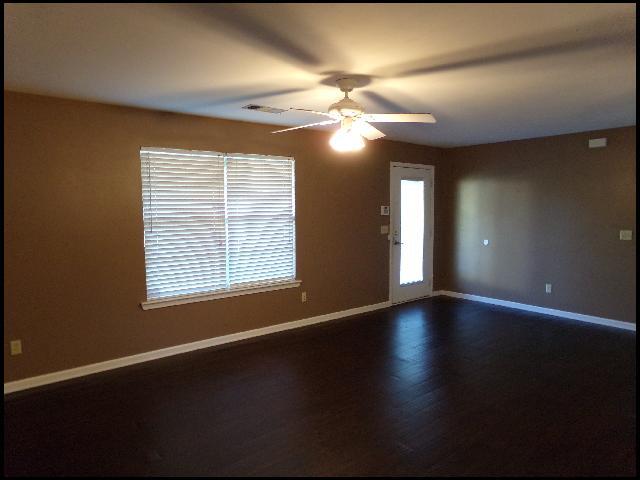 Building Photo - 118 Bob O Link Ln