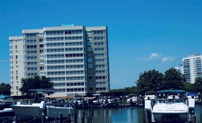 Building Photo - 1 Bluebill Ave
