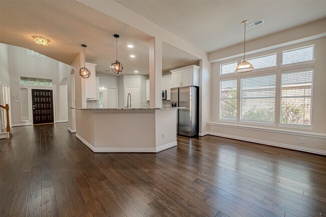 Building Photo - 3827 Garden Way