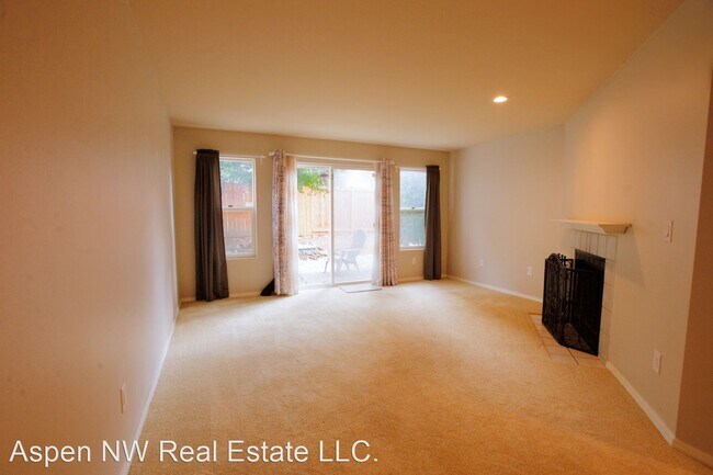 Building Photo - 2 br, 1.5 bath House - 451 S 328th Street B10