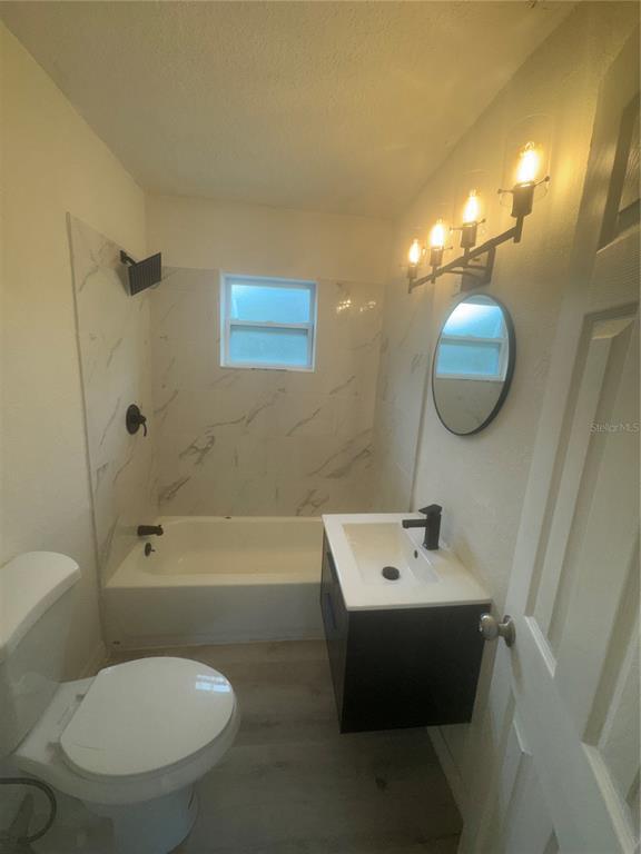 Building Photo - 2549 Olive Ave