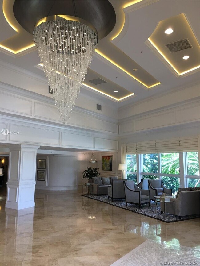 Building Photo - 100 S Birch Rd