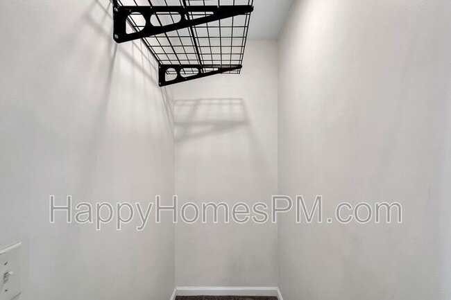 Building Photo - 138 Sweet Cherry Ln