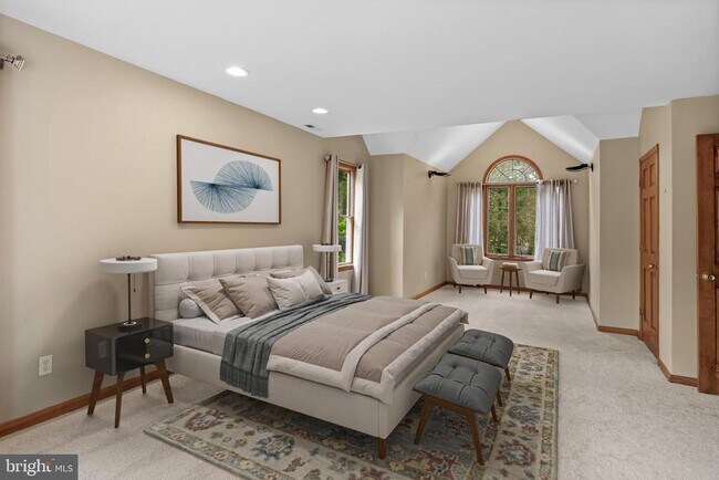 Building Photo - 405 Holly Glen Dr