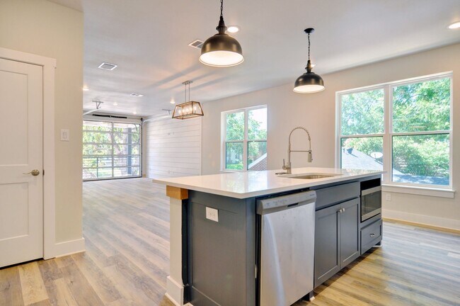 Building Photo - 2628 Forest Park Blvd