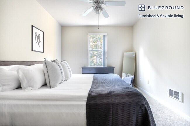 Building Photo - 100 McLellan Drive
