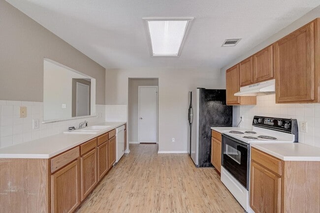 Building Photo - 314 Bello Dr