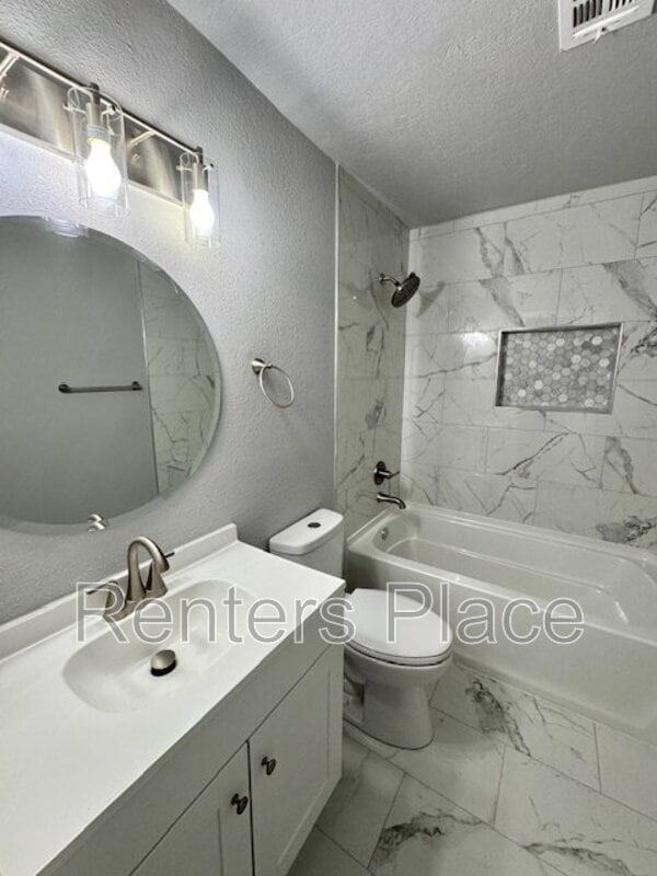 Building Photo - 4720 S 29th W Ave