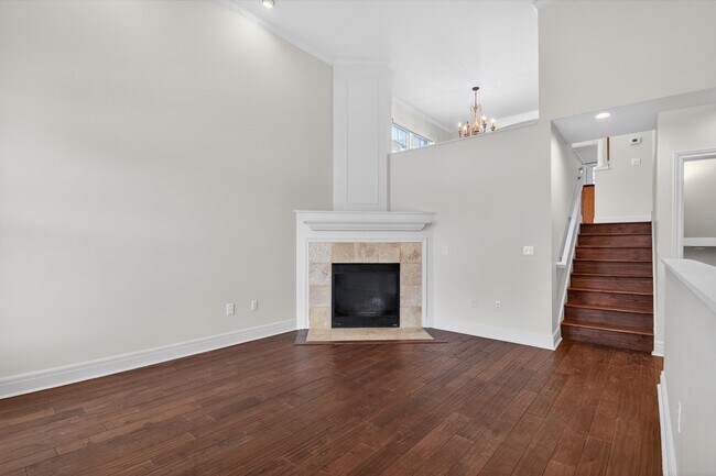 Building Photo - 417 S Ashley St